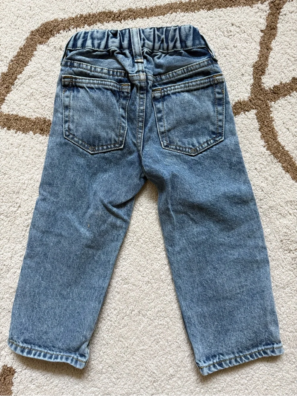 GAP Cars Jeans - Picture 4 of 4